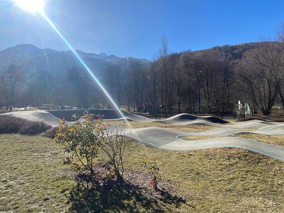 Charmant T4 Duplex Vue Montagne Loudenvielle Exterior foto